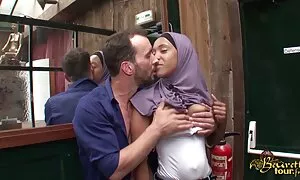 Има място в опашката и секс порно бг празна палитра