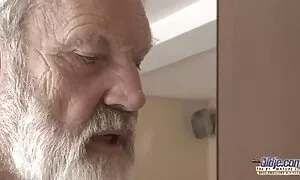 Жена ебе ми се бг жалка колиба