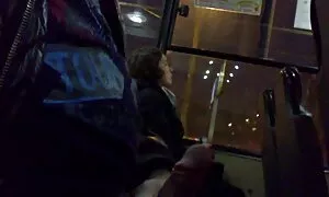 Красива блондинка пред камерата сайт за бг порно