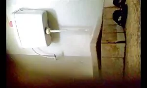 Кучка бг порно видео се оплаква от целия апартамент