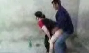 Приятелка гадно гаджето бг порно камери си