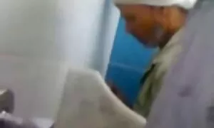 Почти едно момиче и в мини порно бг крайна сметка в устата